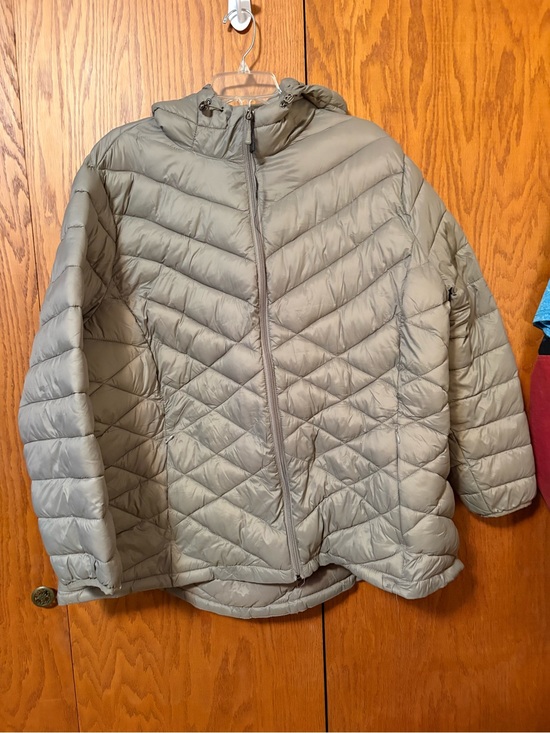 ZeroXposur Jackets & Blazers - ZeroXposur Women's Hooded Puffer Jacket in Taupe Gray